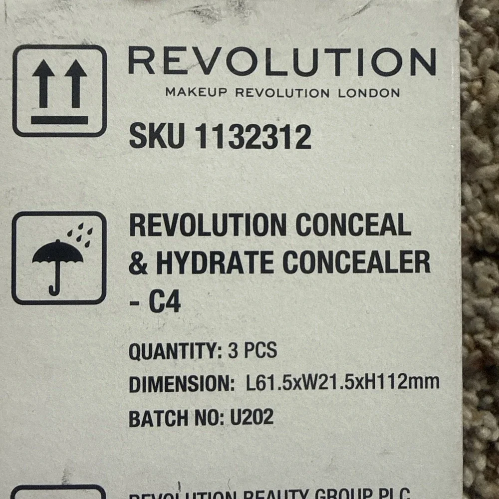 Revlon Revolution Conceal & Hydrate Concealer C4(3 Pack)